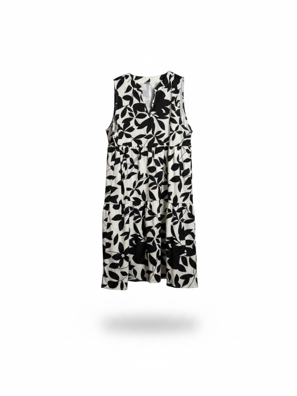 Black & White Leaf Print Tiered Sundress Size XXl NWOT